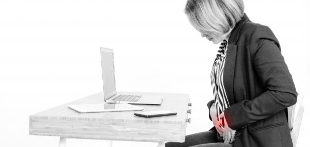 ما سبب ألم أسفل البطن جهة اليمين ما سبب ألم أسفل البطن جهة اليمين