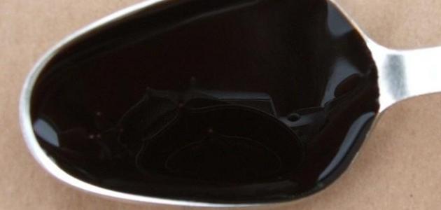 ما هو مصدر العسل الأسود