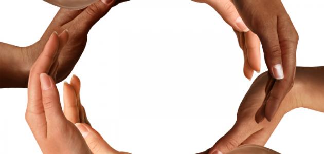 ما هي أهمية التضامن والتعاون