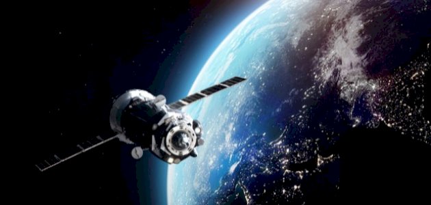 مخاطر تسببها الأقمار الصناعية