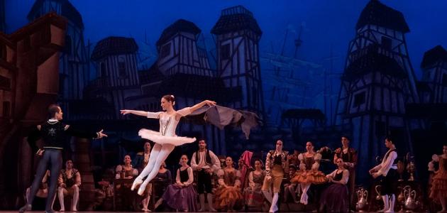 مقومات الفن المسرحي