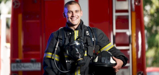 موضوع عن رجل الإطفاء موضوع عن رجل الإطفاء