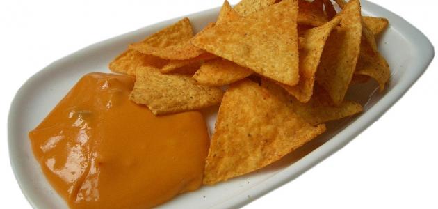 وصفة صلصة الجبنة للناتشوز - فيديو وصفة صلصة الجبنة للناتشوز - فيديو