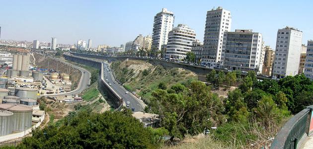 وصف مدينة وهران بالعربية