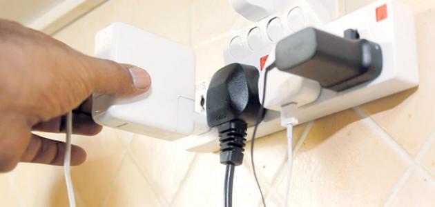 صورة كيفية استخدام الكهرباء بطريقه آمنة