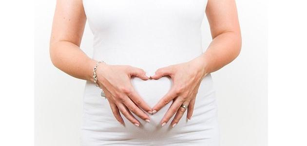 صورة أعراض الحمل أول ثلاثة شهور