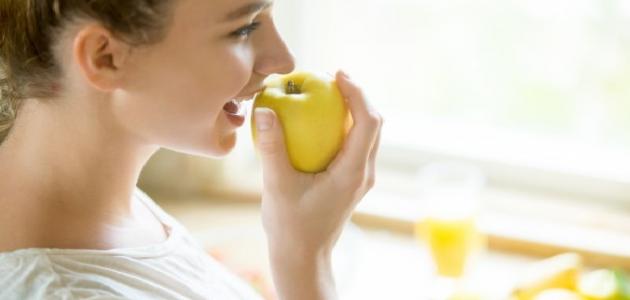 صورة جديد فوائد التفاح للتخلص من الإسهال