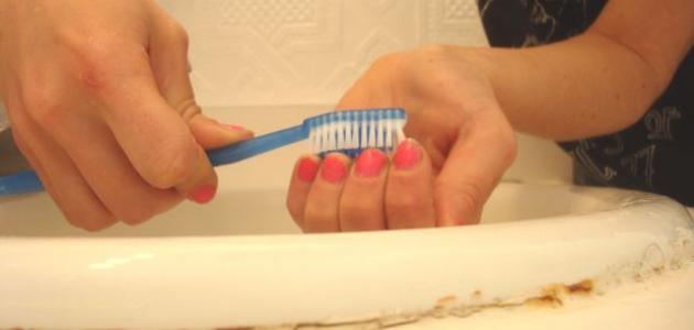 صورة جديد طريقة تنظيف الأظافر في البيت