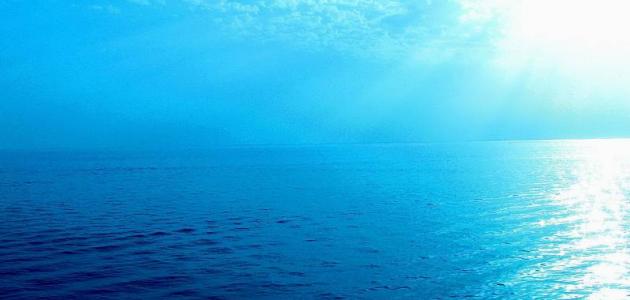 صورة جديد أين يقع البحر الأزرق