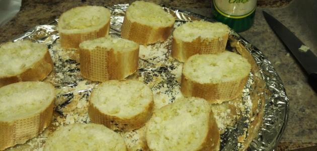 صورة جديد كيفية عمل الخبز بالثوم