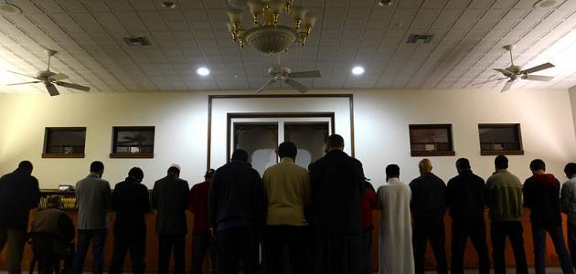 صورة جديد كيفية الصلاة وراء الإمام