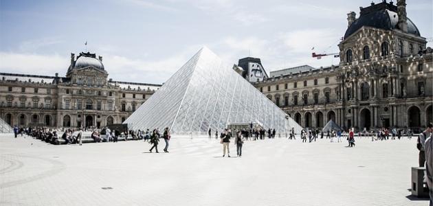 604b1812a604a جديد أكبر متحف في باريس