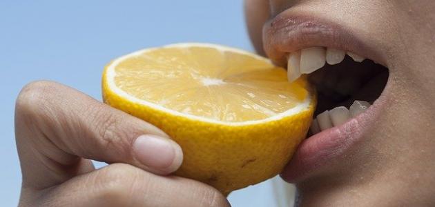 صورة جديد أضرار الليمون على الأسنان