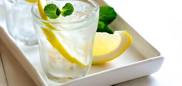 صورة فوائد الماء والليمون للتخسيس