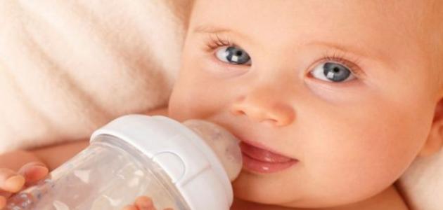 صورة فطريات الفم عند الرضع