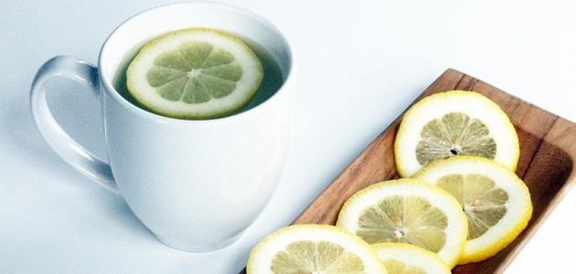 صورة فوائد عصير الليمون الدافئ على الريق