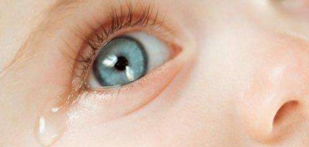 صورة فوائد دموع العين