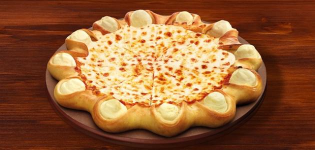 صورة كيفية عمل البيتزا بالجبنة