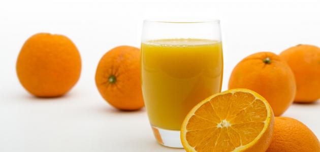 6098c58c67125 طريقة عمل عصير برتقال طازج بالخلاط
