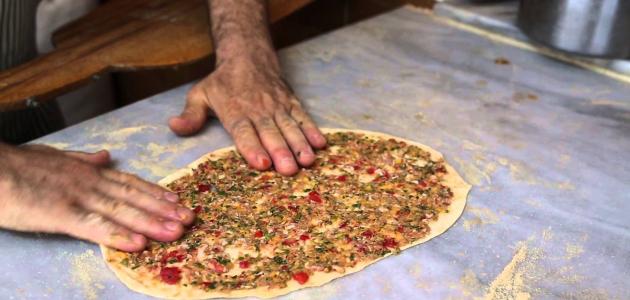 صورة طريقة عمل اللحم بعجين السوري