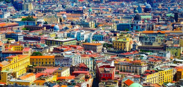 صورة مدينة نابولي في إيطاليا