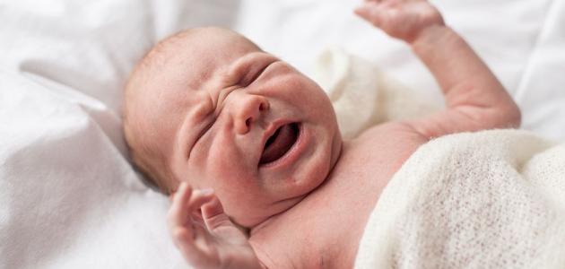 صورة علاج غازات الطفل حديث الولادة